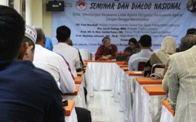 Bergandengan Tangan untuk Membangun Bangsa